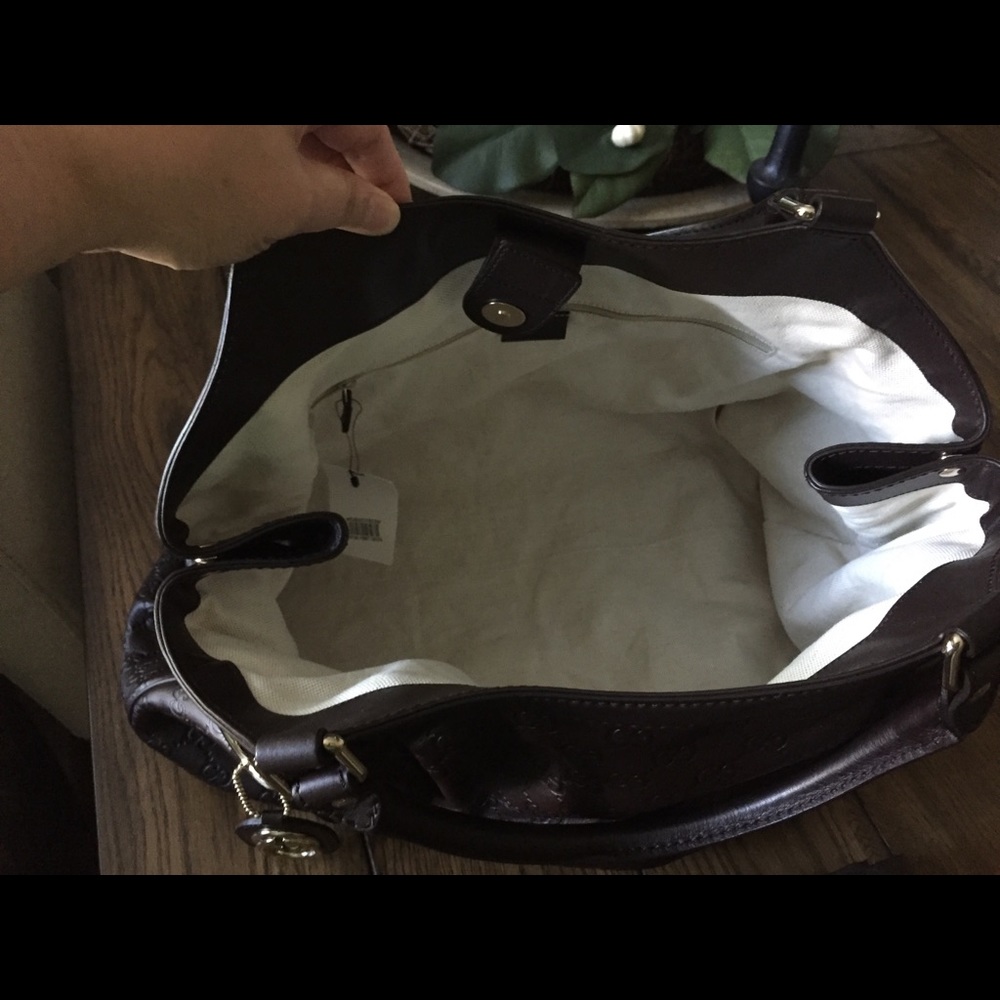 Large Gucci Sukey bag - Picture 8 of 8